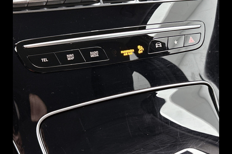 Mercedes-Benz GLC 200 Business Solution Limited | Lichtmetalen velgen | Navigatie | Parking support met camera achter | Trekhaak wegklapbaar | Inclusief 24 maanden MB Certified garantie voor Europa.