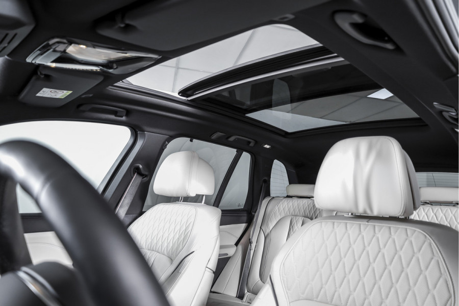 BMW X5 xDrive50e M Sportpakket Pro | Driving Assistant Pro | BMW Individual Leder | Glow Grille | Innovation Pack | Travel assist pack |  S/K-Panodak | Adapt. Cruise | Memory stoelen | Stoelverw.+Ventilatie | Luchtvering | Ele 4662