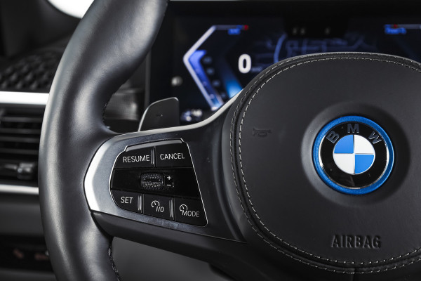 BMW X5 xDrive50e M Sportpakket Pro | Driving Assistant Pro | BMW Individual Leder | Glow Grille | Innovation Pack | Travel assist pack |  S/K-Panodak | Adapt. Cruise | Memory stoelen | Stoelverw.+Ventilatie | Luchtvering | Ele 4662