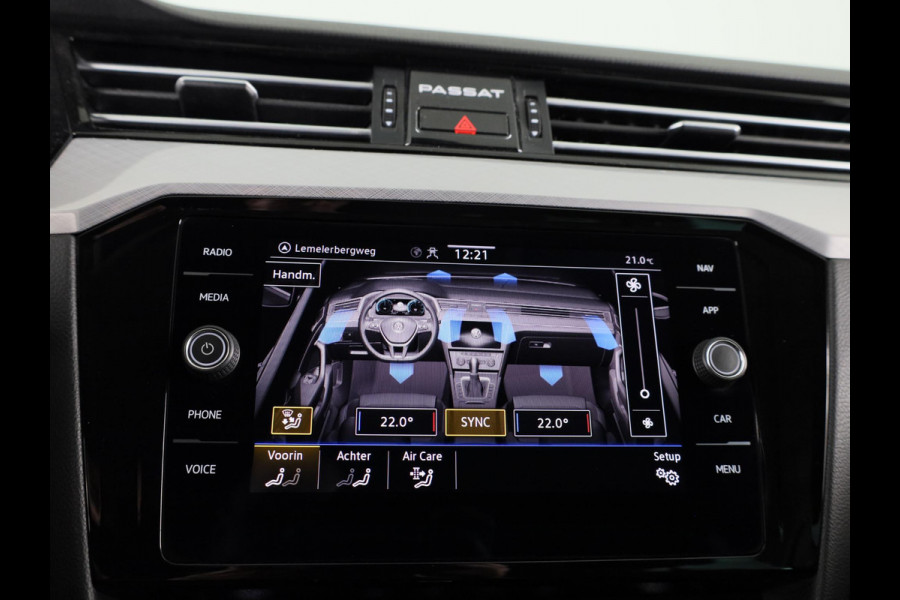 Volkswagen Passat Variant 1.5 TSI Comfort Business 150 PK | Automaat ( DSG) | Navigatie | Wegklapbare trekhaak | Extra getint glas