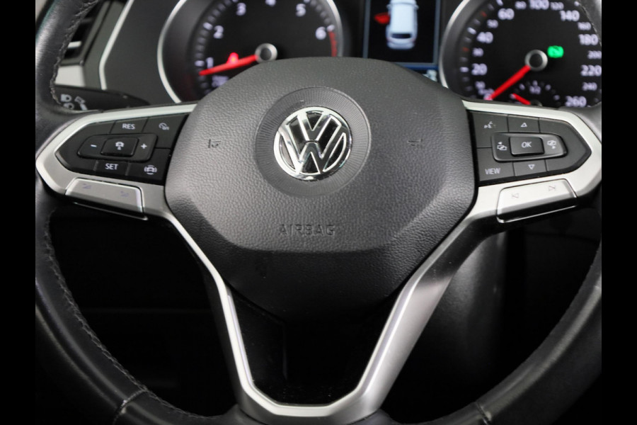 Volkswagen Passat Variant 1.5 TSI Comfort Business 150 PK | Automaat ( DSG) | Navigatie | Wegklapbare trekhaak | Extra getint glas
