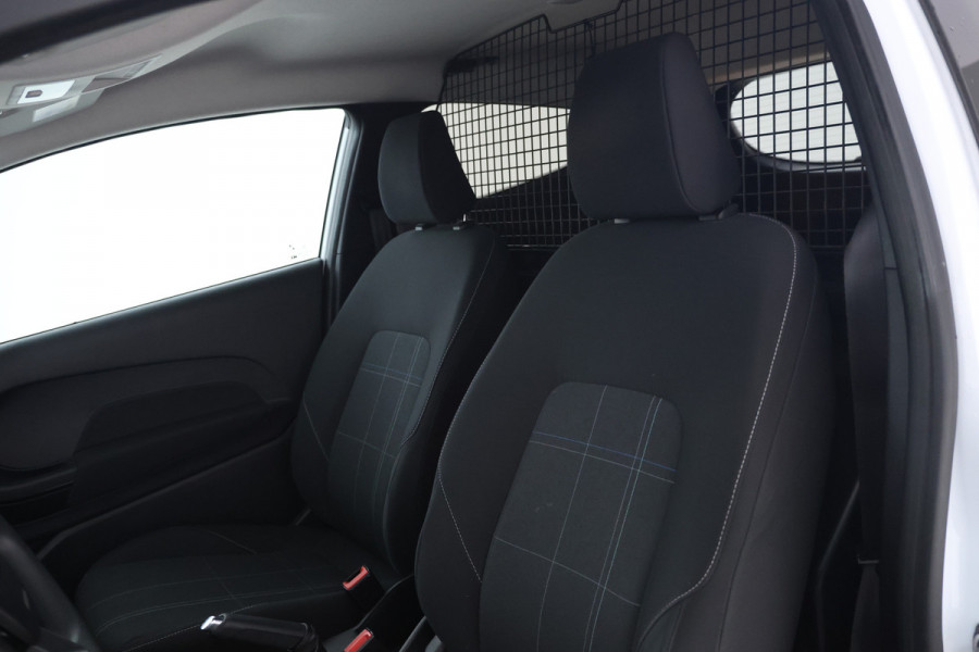Ford Fiesta 1.0 Grijs Kenteken Ex btw, Cruise Control, Navigatie