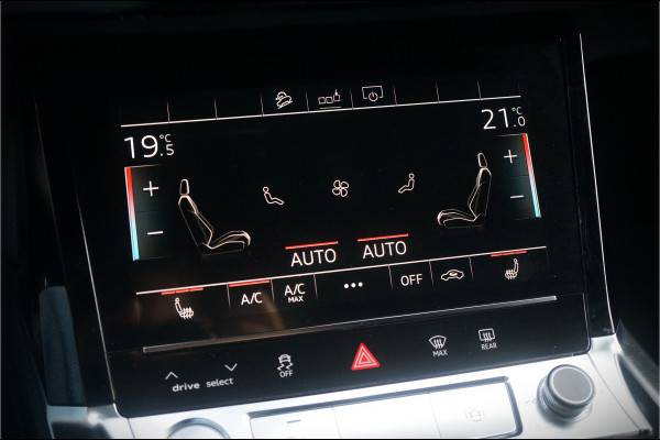 Audi e-tron e-tron 50 quattro Launch edition Black 71 kWh | S Line | Black Edition | Panoramadak | Memory Seats | Camera | Luchtvering | Adaptive Cruise Control | Keyless | Matrix LED | Leder | Stoelverwarming | NAP | BTW