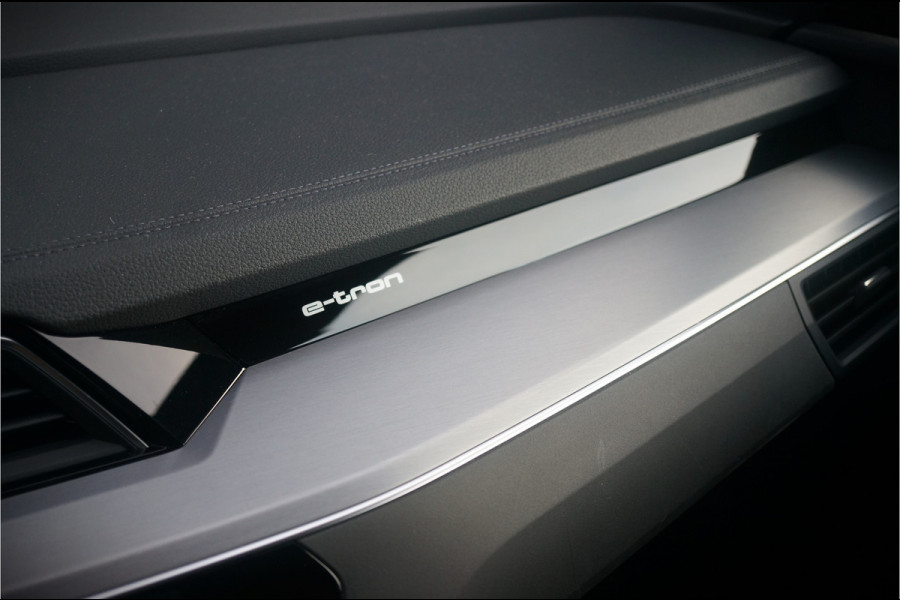 Audi e-tron e-tron 50 quattro Launch edition Black 71 kWh | S Line | Black Edition | Panoramadak | Memory Seats | Camera | Luchtvering | Adaptive Cruise Control | Keyless | Matrix LED | Leder | Stoelverwarming | NAP | BTW