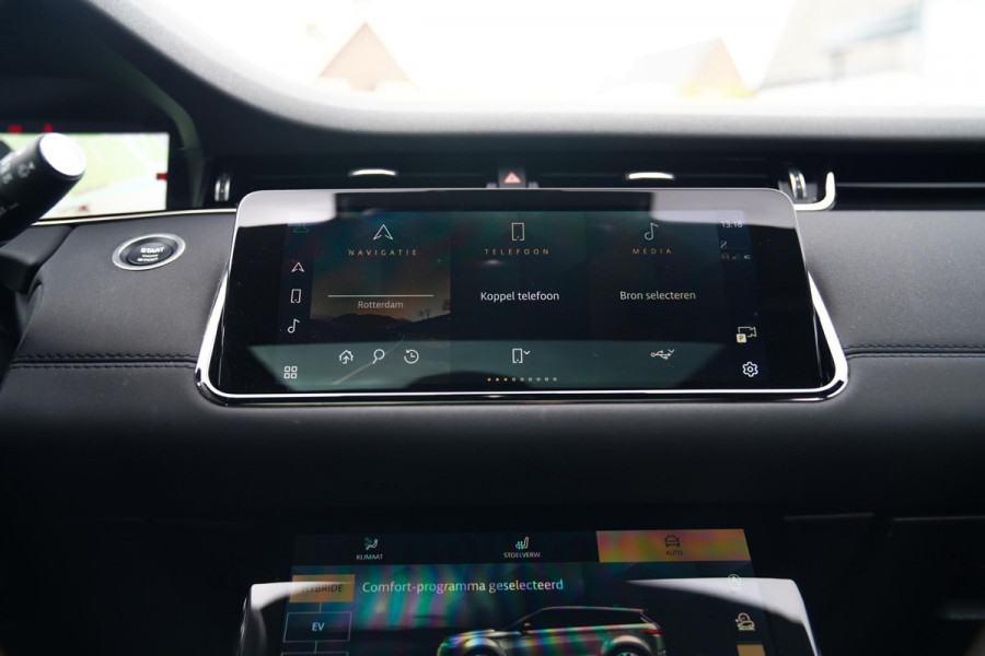 Land Rover Range Rover Evoque 1.5 P300e AWD Autobiography | Panorama | R-dynamic | Meridian Sound | Lane Assist | Verwarmd stuur |