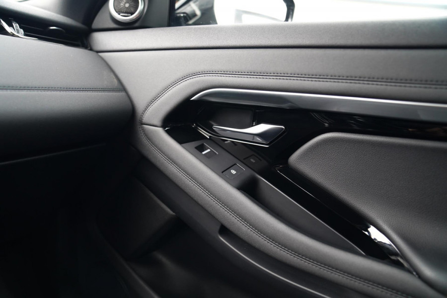 Land Rover Range Rover Evoque 1.5 P300e AWD Autobiography | Panorama | R-dynamic | Meridian Sound | Lane Assist | Verwarmd stuur |