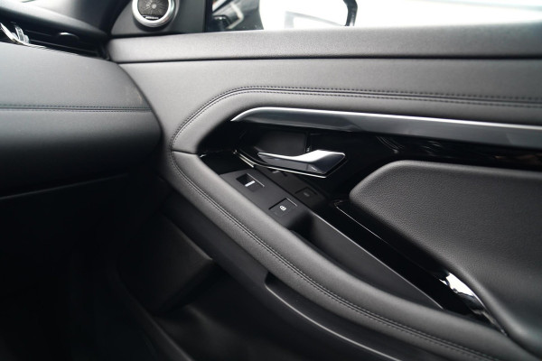 Land Rover Range Rover Evoque 1.5 P300e AWD Autobiography | Panorama | R-dynamic | Meridian Sound | Lane Assist | Verwarmd stuur |