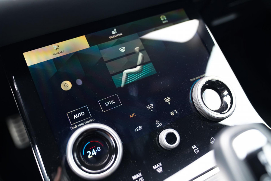 Land Rover Range Rover Evoque 1.5 P300e AWD Autobiography | Panorama | R-dynamic | Meridian Sound | Lane Assist | Verwarmd stuur |