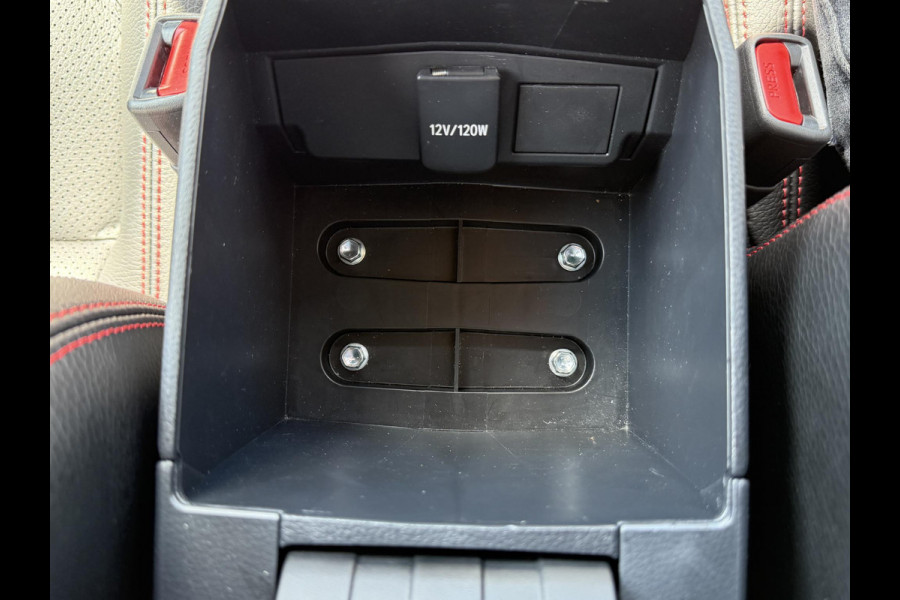 Toyota Corolla 2.0 Hybrid GR-Sport | CAMERA | CARPLAY | KEYLESS |