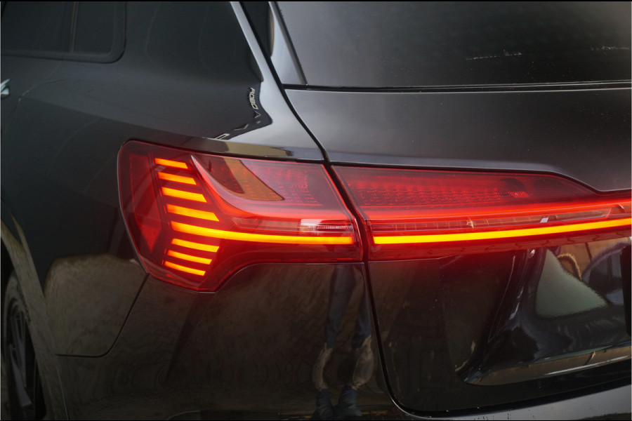 Audi e-tron e-tron 50 quattro Launch edition Black 71 kWh | S Line | Black Edition | Panoramadak | Memory Seats | Camera | Luchtvering | Adaptive Cruise Control | Keyless | Matrix LED | Leder | Stoelverwarming | NAP | BTW