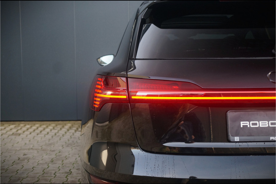Audi e-tron e-tron 50 quattro Launch edition Black 71 kWh | S Line | Black Edition | Panoramadak | Memory Seats | Camera | Luchtvering | Adaptive Cruise Control | Keyless | Matrix LED | Leder | Stoelverwarming | NAP | BTW