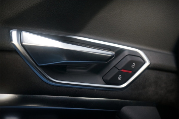 Audi e-tron e-tron 50 quattro Launch edition Black 71 kWh | S Line | Black Edition | Panoramadak | Memory Seats | Camera | Luchtvering | Adaptive Cruise Control | Keyless | Matrix LED | Leder | Stoelverwarming | NAP | BTW