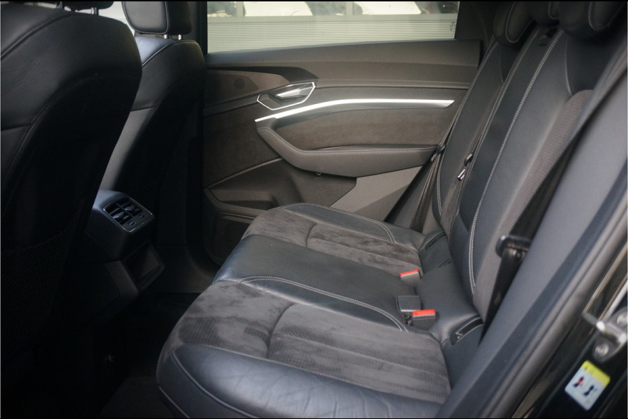 Audi e-tron e-tron 50 quattro Launch edition Black 71 kWh | S Line | Black Edition | Panoramadak | Memory Seats | Camera | Luchtvering | Adaptive Cruise Control | Keyless | Matrix LED | Leder | Stoelverwarming | NAP | BTW