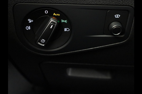 Volkswagen Tiguan 1.4 TSI eHybrid Elegance | Automaat | Ergo Active Voorstoelen | Head Up Display | Wegklapbare Trekhaak | Full Map Navigatie | 360 graden Camera |