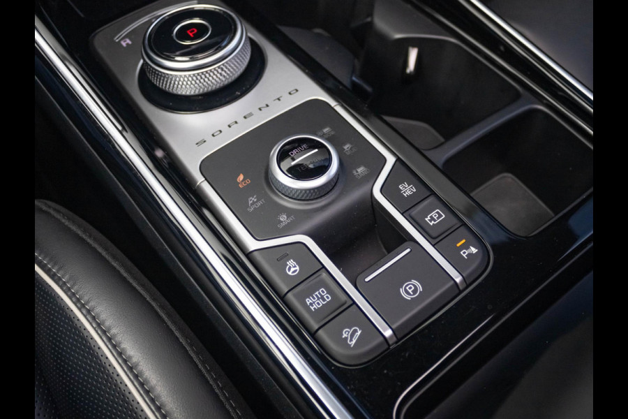 Kia Sorento 1.6 T-GDI Plug-in Hybrid 4WD ExecutiveLine 5p. | Schuif&kantel dak l Nappa Leder l Trekhaak l 360 camera