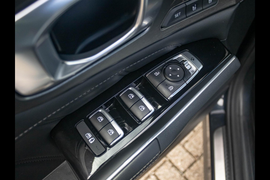 Kia Sorento 1.6 T-GDI Plug-in Hybrid 4WD ExecutiveLine 5p. | Schuif&kantel dak l Nappa Leder l Trekhaak l 360 camera