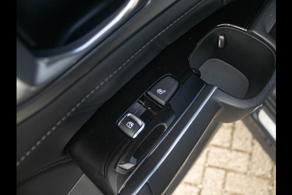 Kia Sorento 1.6 T-GDI Plug-in Hybrid 4WD ExecutiveLine 5p. | Schuif&kantel dak l Nappa Leder l Trekhaak l 360 camera