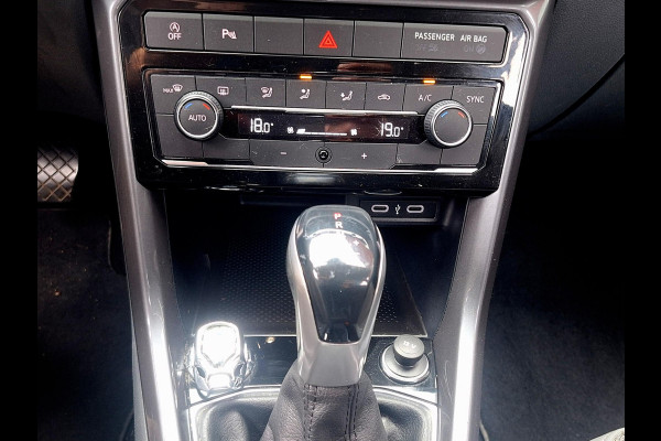 Volkswagen T-Cross 1.0 TSI R-Line DSG Automaat | Digitaal dashboard | Blind-Spot | Navi | Adaptive CC | Climate | (occasion)