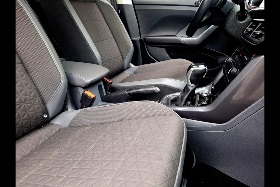 Volkswagen T-Cross 1.0 TSI R-Line DSG Automaat | Digitaal dashboard | Blind-Spot | Navi | Adaptive CC | Climate | (occasion)