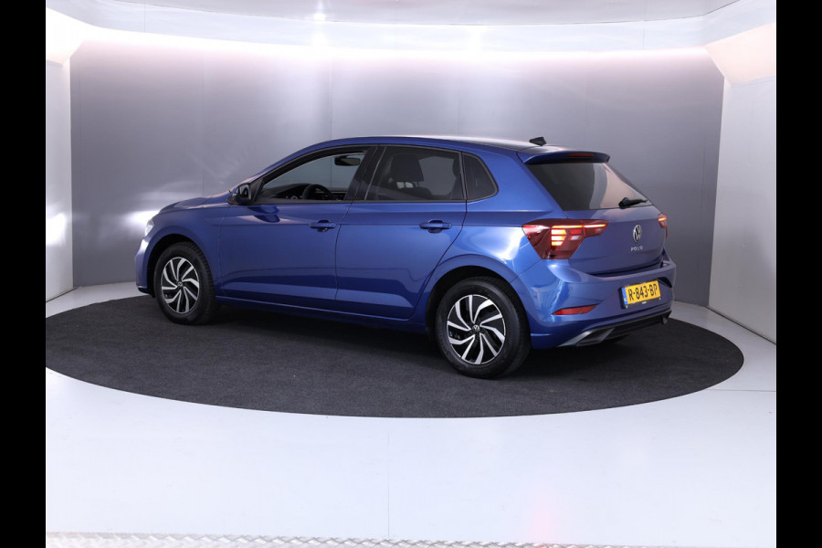 Volkswagen Polo 1.0 TSI Life 95 pk | Navigatie | Parkeersensoren | Achteruitrijcamera | Adaptieve cruise control | Stoelverwarming |