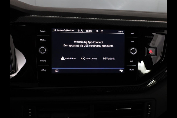 Volkswagen Polo 1.0 TSI Life 95 pk | Navigatie | Parkeersensoren | Achteruitrijcamera | Adaptieve cruise control | Stoelverwarming |