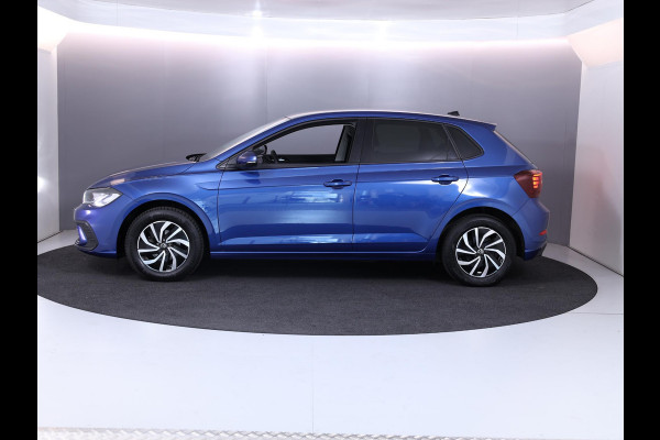 Volkswagen Polo 1.0 TSI Life 95 pk | Navigatie | Parkeersensoren | Achteruitrijcamera | Adaptieve cruise control | Stoelverwarming |