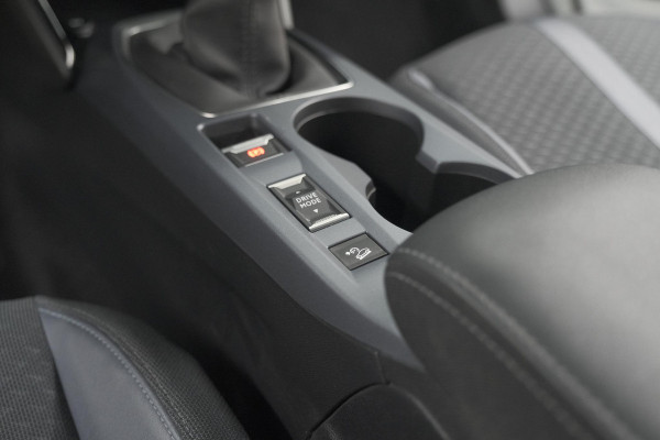 Peugeot 2008 PureTech 130 Allure | Trekhaak | Camera | Navigatie | Parkeersensoren