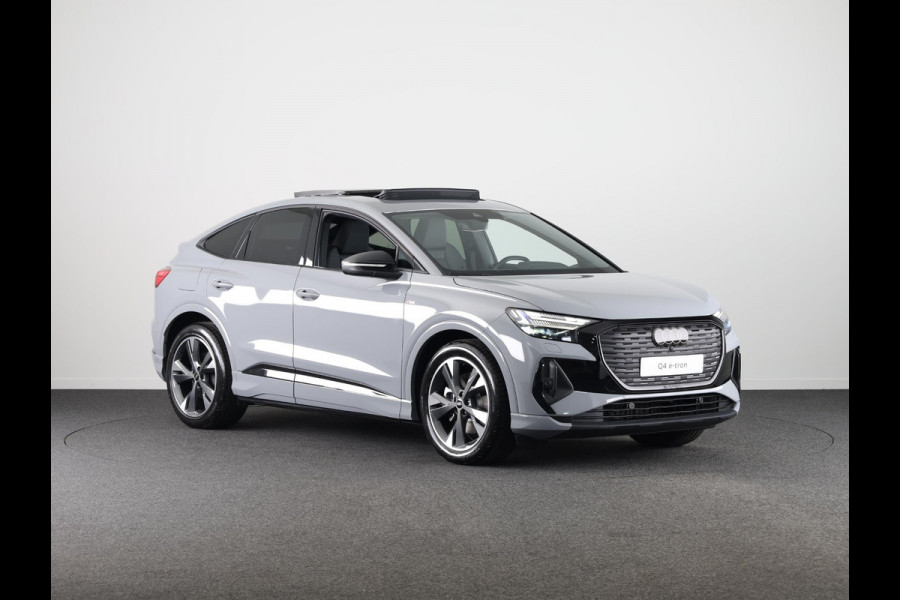 Audi Q4 Sportback e-tron 45 quattro S Edition 82 kWh panoramadak, achteruitrij camera, adaptive cruise control, optiek pakket zwart plus, privacy glass, lichtpakket, spiegelkappen zwart