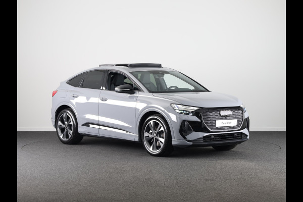 Audi Q4 Sportback e-tron 45 quattro S Edition 82 kWh panoramadak, achteruitrij camera, adaptive cruise control, optiek pakket zwart plus, privacy glass, lichtpakket, spiegelkappen zwart