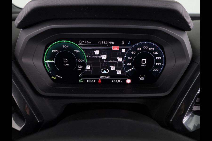 Audi Q4 Sportback e-tron 45 quattro S Edition 82 kWh panoramadak, achteruitrij camera, adaptive cruise control, optiek pakket zwart plus, privacy glass, lichtpakket, spiegelkappen zwart