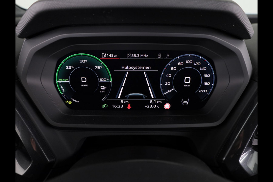 Audi Q4 Sportback e-tron 45 quattro S Edition 82 kWh panoramadak, achteruitrij camera, adaptive cruise control, optiek pakket zwart plus, privacy glass, lichtpakket, spiegelkappen zwart