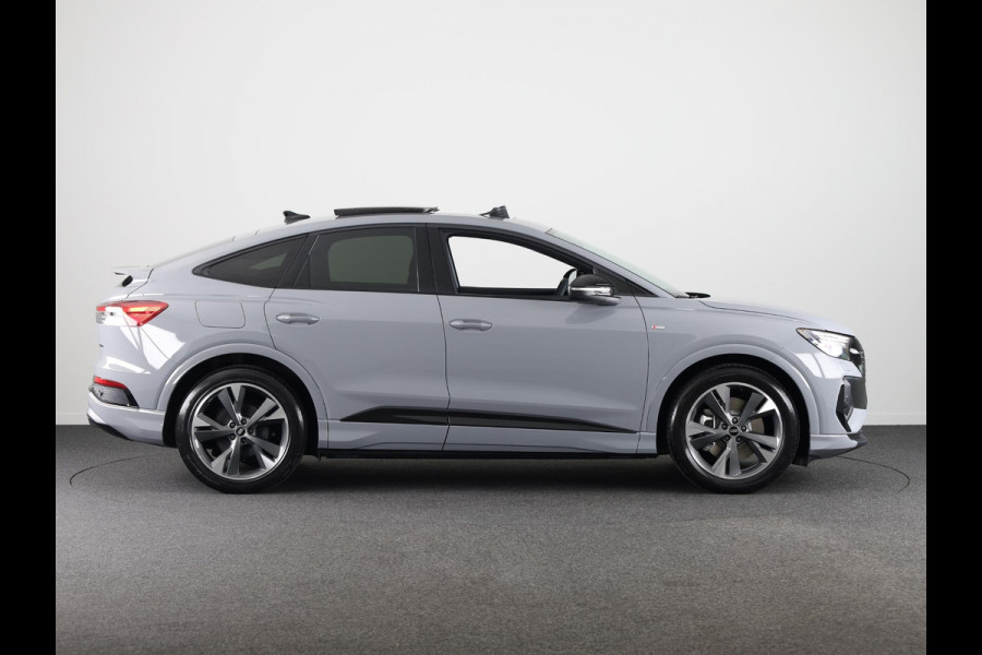 Audi Q4 Sportback e-tron 45 quattro S Edition 82 kWh panoramadak, achteruitrij camera, adaptive cruise control, optiek pakket zwart plus, privacy glass, lichtpakket, spiegelkappen zwart