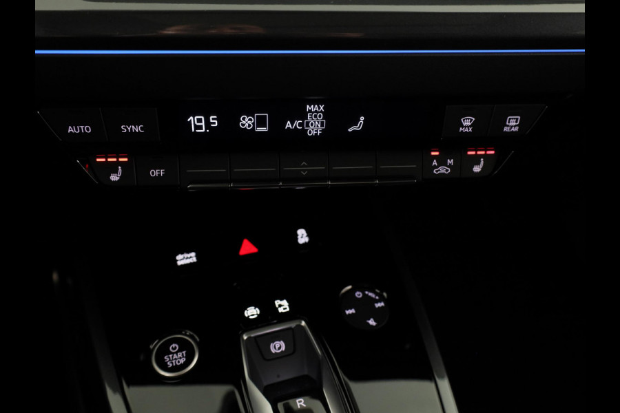 Audi Q4 Sportback e-tron 45 quattro S Edition 82 kWh panoramadak, achteruitrij camera, adaptive cruise control, optiek pakket zwart plus, privacy glass, lichtpakket, spiegelkappen zwart