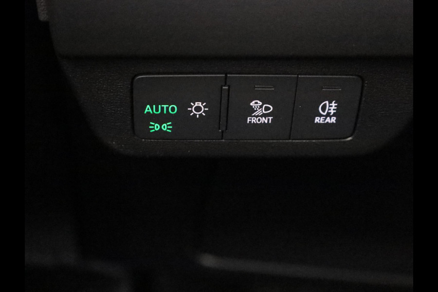 Audi Q4 Sportback e-tron 45 quattro S Edition 82 kWh panoramadak, achteruitrij camera, adaptive cruise control, optiek pakket zwart plus, privacy glass, lichtpakket, spiegelkappen zwart