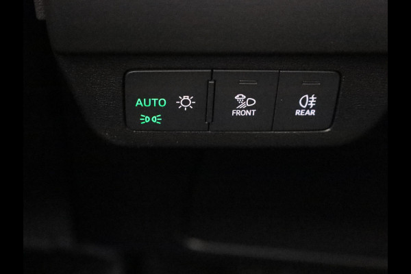 Audi Q4 Sportback e-tron 45 quattro S Edition 82 kWh panoramadak, achteruitrij camera, adaptive cruise control, optiek pakket zwart plus, privacy glass, lichtpakket, spiegelkappen zwart