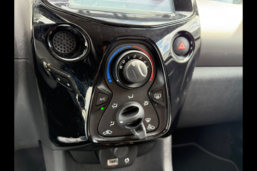 Peugeot 108 1.0 e-VTi Allure - Automaat - Navi - Airco - Pack Look - Org.NL