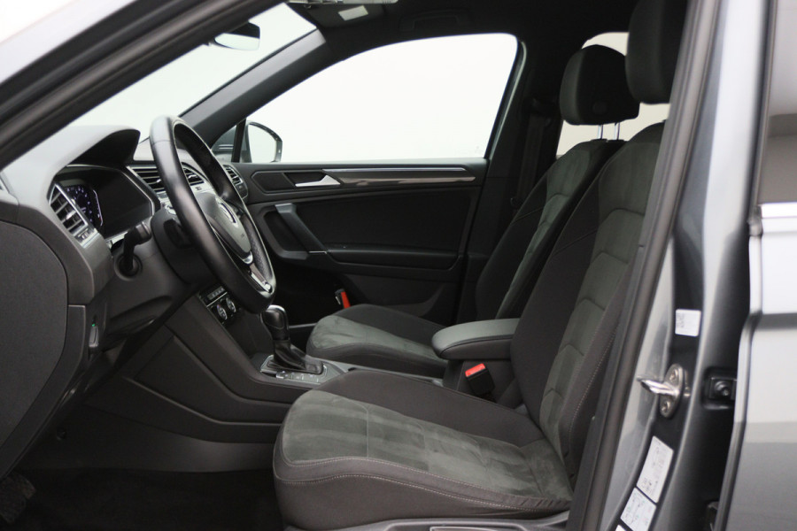 Volkswagen Tiguan Allspace 1.5 TSI DSG Highline Business R Virtual Cockpit, ACC, Verwarmde Voorruit, Camera, Apple Carplay, LED, 19''