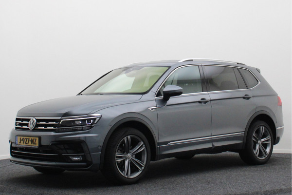Volkswagen Tiguan Allspace 1.5 TSI DSG Highline Business R Virtual Cockpit, ACC, Verwarmde Voorruit, Camera, Apple Carplay, LED, 19''