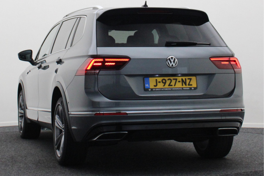 Volkswagen Tiguan Allspace 1.5 TSI DSG Highline Business R Virtual Cockpit, ACC, Verwarmde Voorruit, Camera, Apple Carplay, LED, 19''