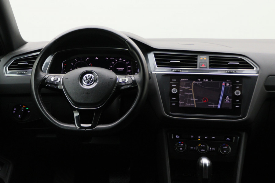 Volkswagen Tiguan Allspace 1.5 TSI DSG Highline Business R Virtual Cockpit, ACC, Verwarmde Voorruit, Camera, Apple Carplay, LED, 19''