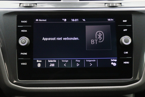 Volkswagen Tiguan Allspace 1.5 TSI DSG Highline Business R Virtual Cockpit, ACC, Verwarmde Voorruit, Camera, Apple Carplay, LED, 19''