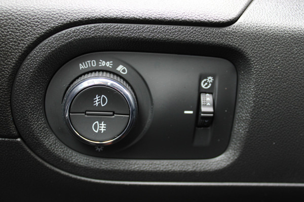 Opel Grandland X 1.2 Turbo Innovation | Trekhaak | Camera | BLIS | Keyless