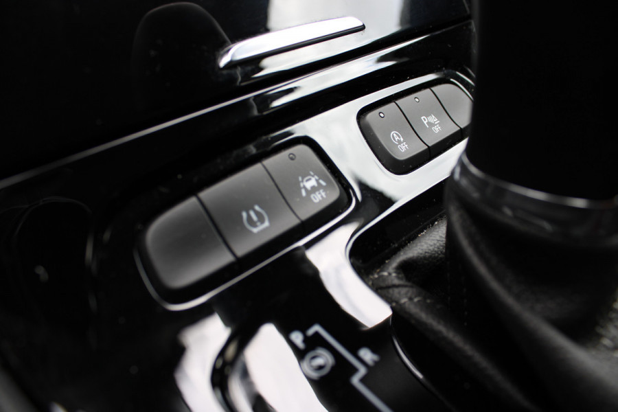 Opel Grandland X 1.2 Turbo Innovation | Trekhaak | Camera | BLIS | Keyless