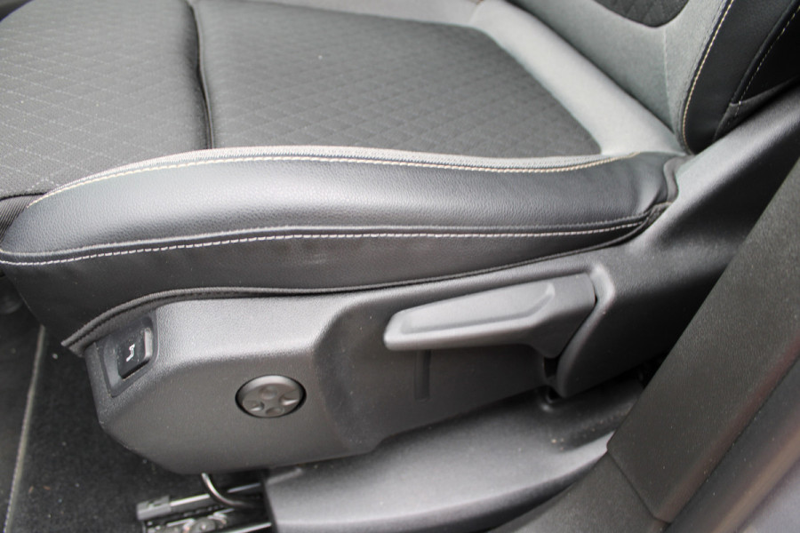 Opel Grandland X 1.2 Turbo Innovation | Trekhaak | Camera | BLIS | Keyless