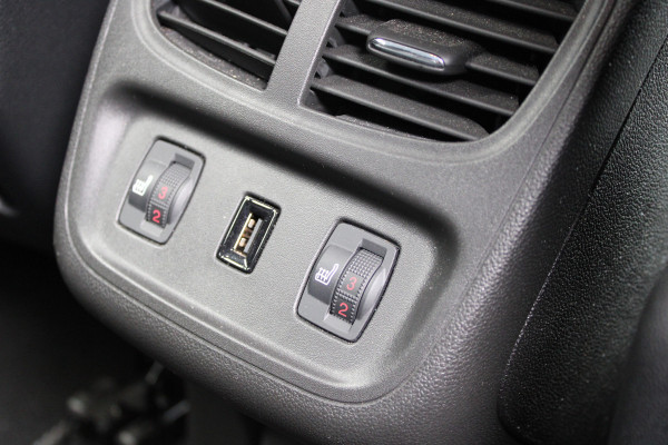 Opel Grandland X 1.2 Turbo Innovation | Trekhaak | Camera | BLIS | Keyless
