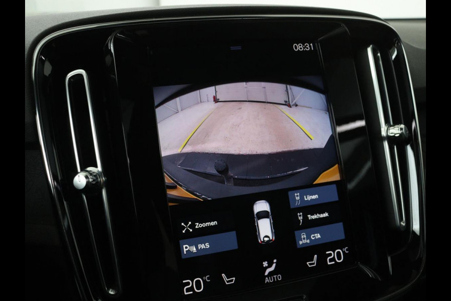 Volvo XC40 1.5 T4 Rech R Design Expression | Panoramadak | Stoel & stuurverwarming | Adaptive cruise | Trekhaak | Camera | Carplay | Getint glas | PHEV