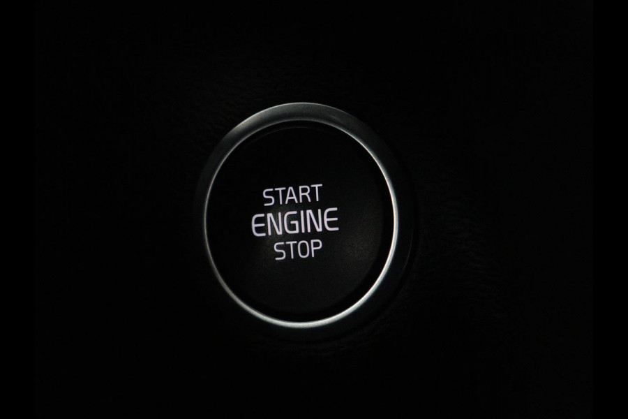 Volvo XC40 1.5 T4 Rech R Design Expression | Panoramadak | Stoel & stuurverwarming | Adaptive cruise | Trekhaak | Camera | Carplay | Getint glas | PHEV