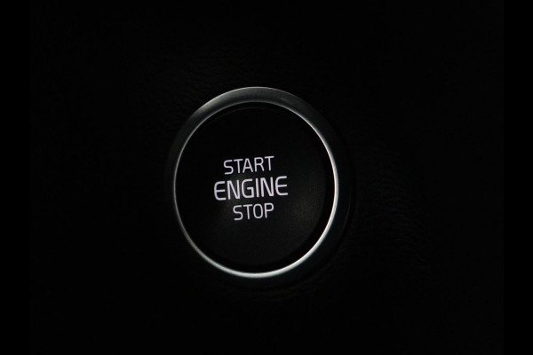 Volvo XC40 1.5 T4 Rech R Design Expression | Panoramadak | Stoel & stuurverwarming | Adaptive cruise | Trekhaak | Camera | Carplay | Getint glas | PHEV