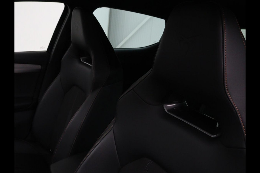 CUPRA Leon 1.4 e-Hybrid | Stoel & stuurverwarming | Camera | Adaptive cruise | Carplay | Navigatie | Sfeerverlichting | Keyless | Sportstoelen | Full LED | PHEV