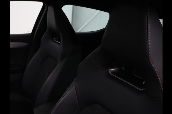 CUPRA Leon 1.4 e-Hybrid | Stoel & stuurverwarming | Camera | Adaptive cruise | Carplay | Navigatie | Sfeerverlichting | Keyless | Sportstoelen | Full LED | PHEV